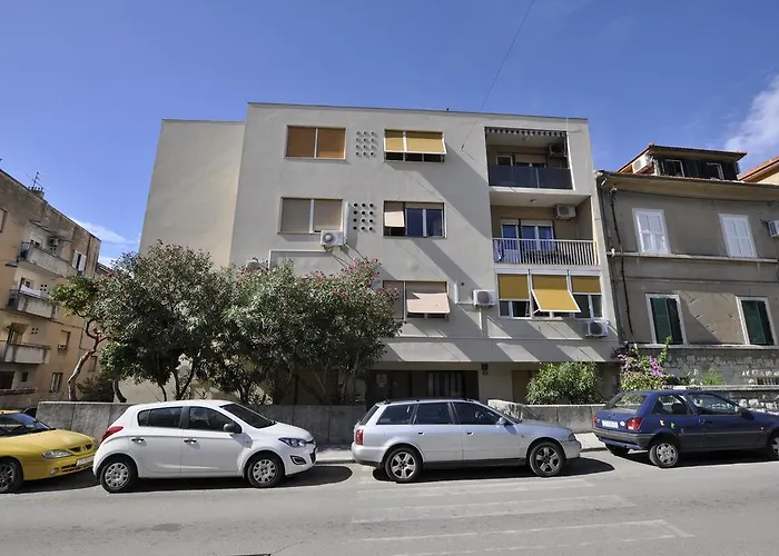 Apartments Rajna